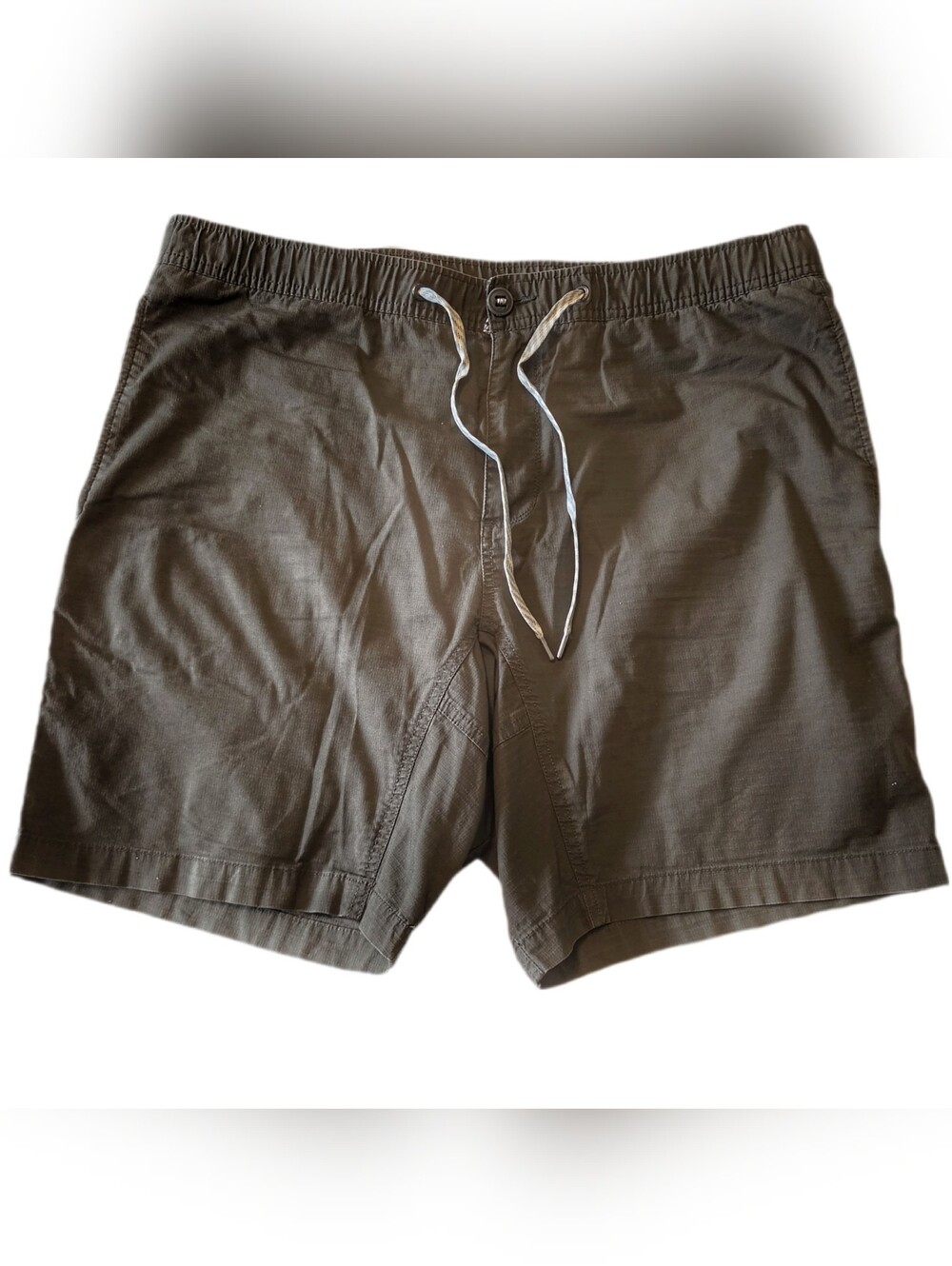 Vuori // M's Barren Explorer Short 8" // XL // Kale Green